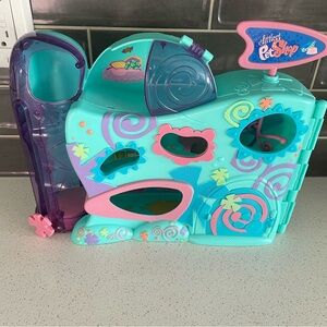 Littlest Pet Shop Playful Paws Pet Playset